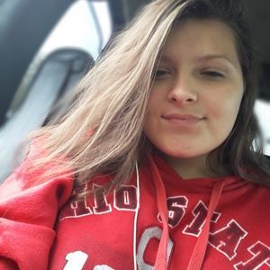 Meet your Posher, Desiree